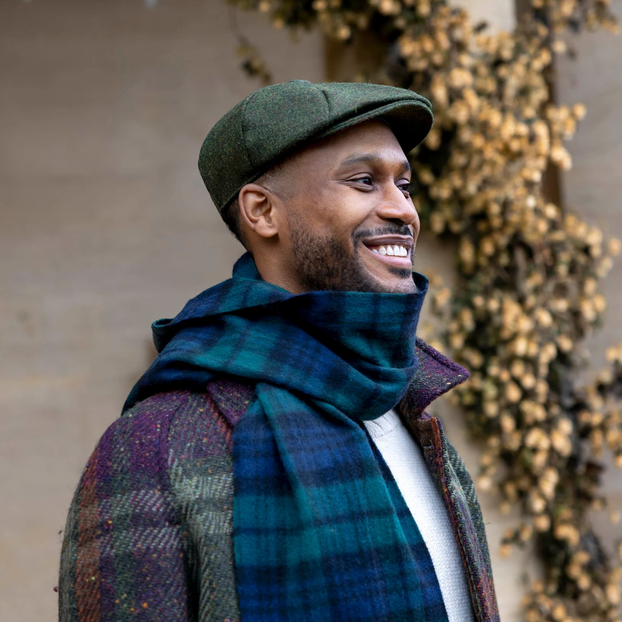 Men's Abraham Moon Plain Tweed Newsboy Cap - Image 5