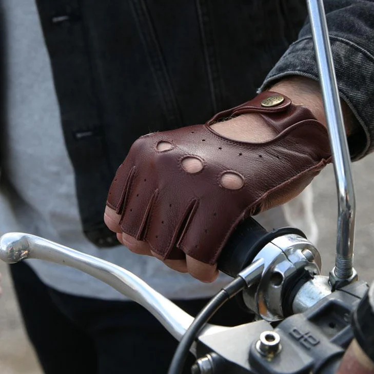 Men's Fingerless Leather Driving Gloves - Image 18