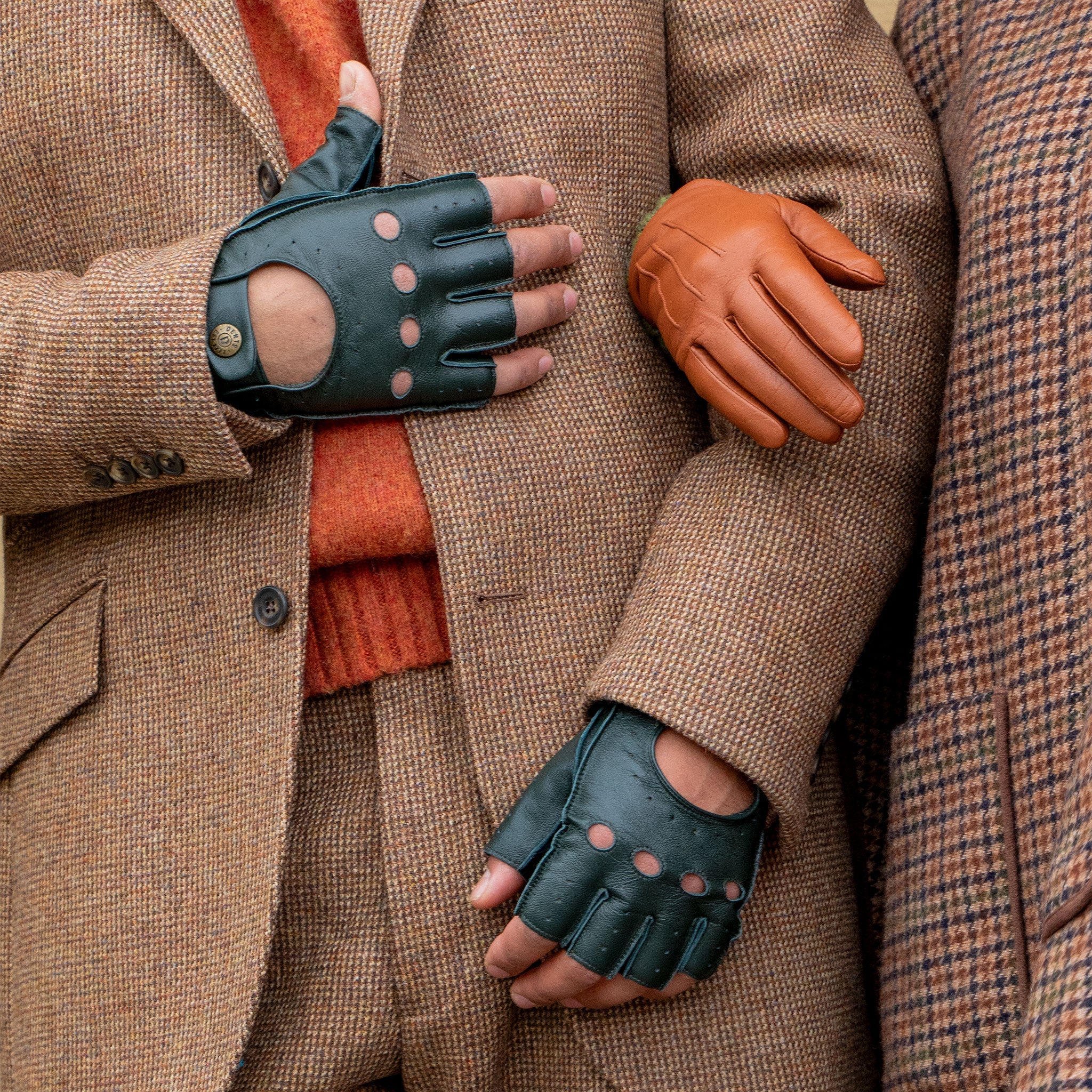 Men's Fingerless Leather Driving Gloves - Image 4