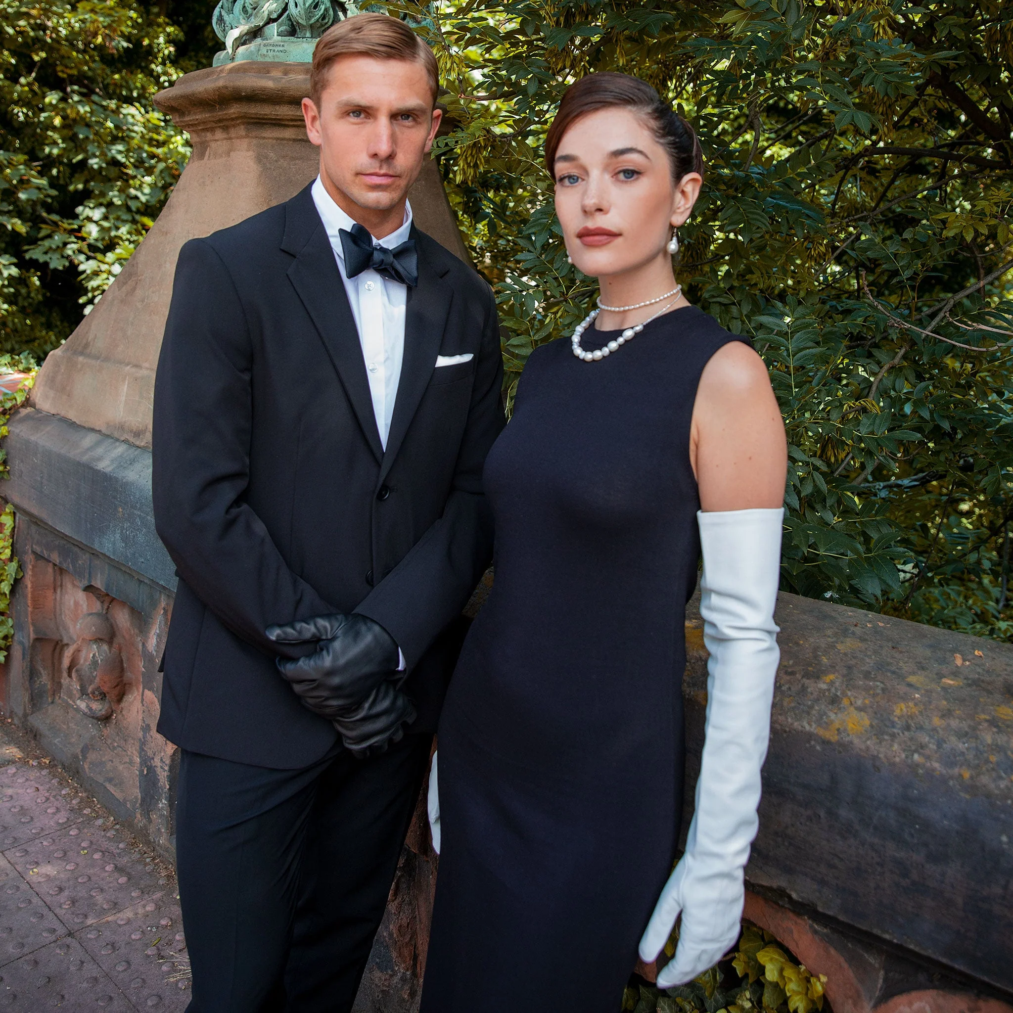 Women's Three-Point Long Opera Leather Gloves - Image 10