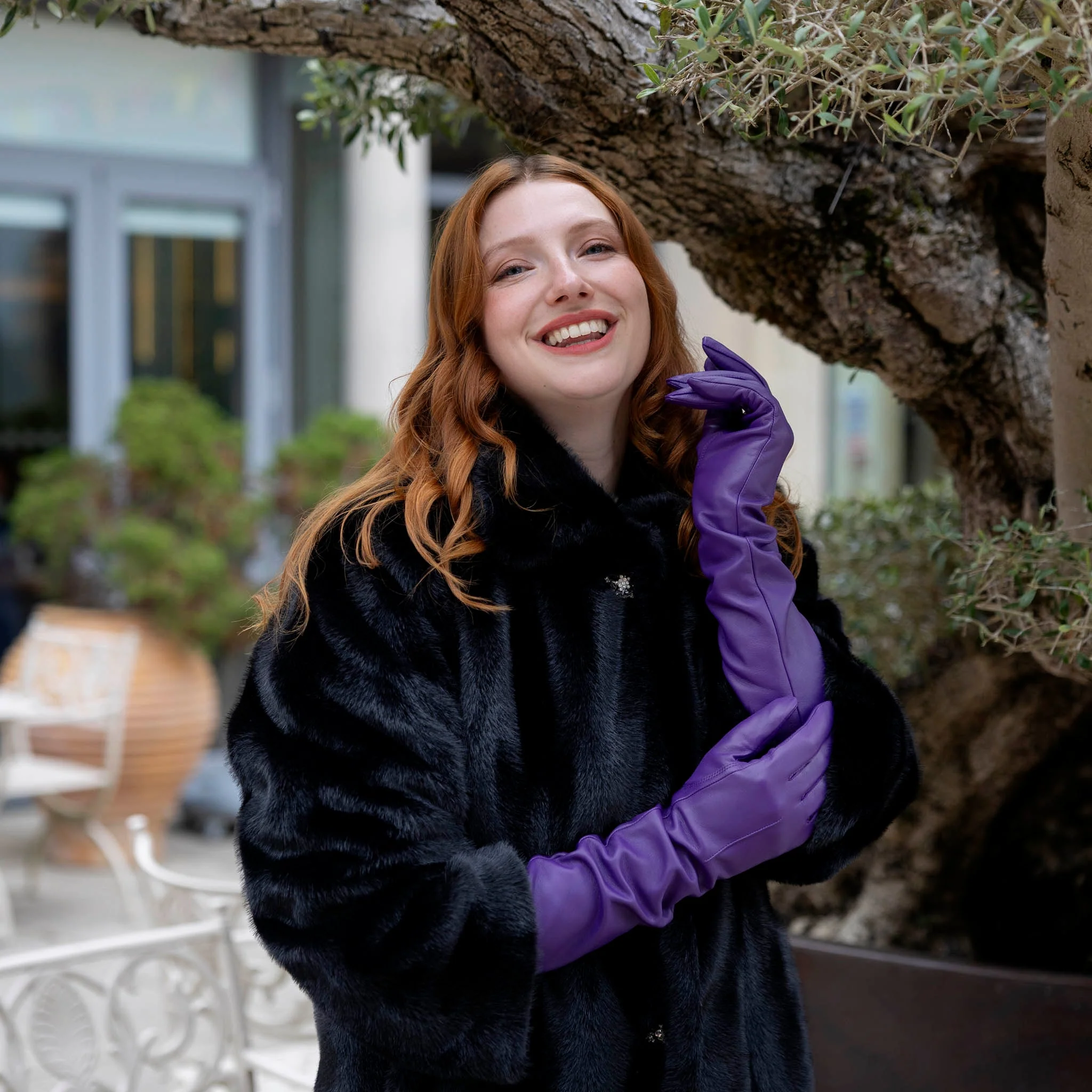 Women's Single-Point Long Above-Elbow Lined Leather Gloves - Image 26